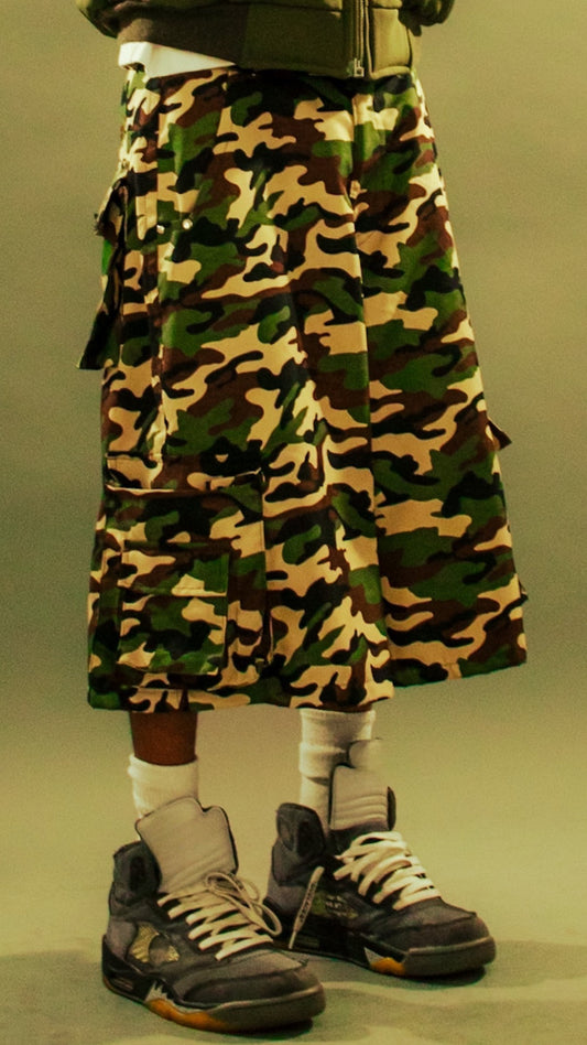 Camo baggy shorts