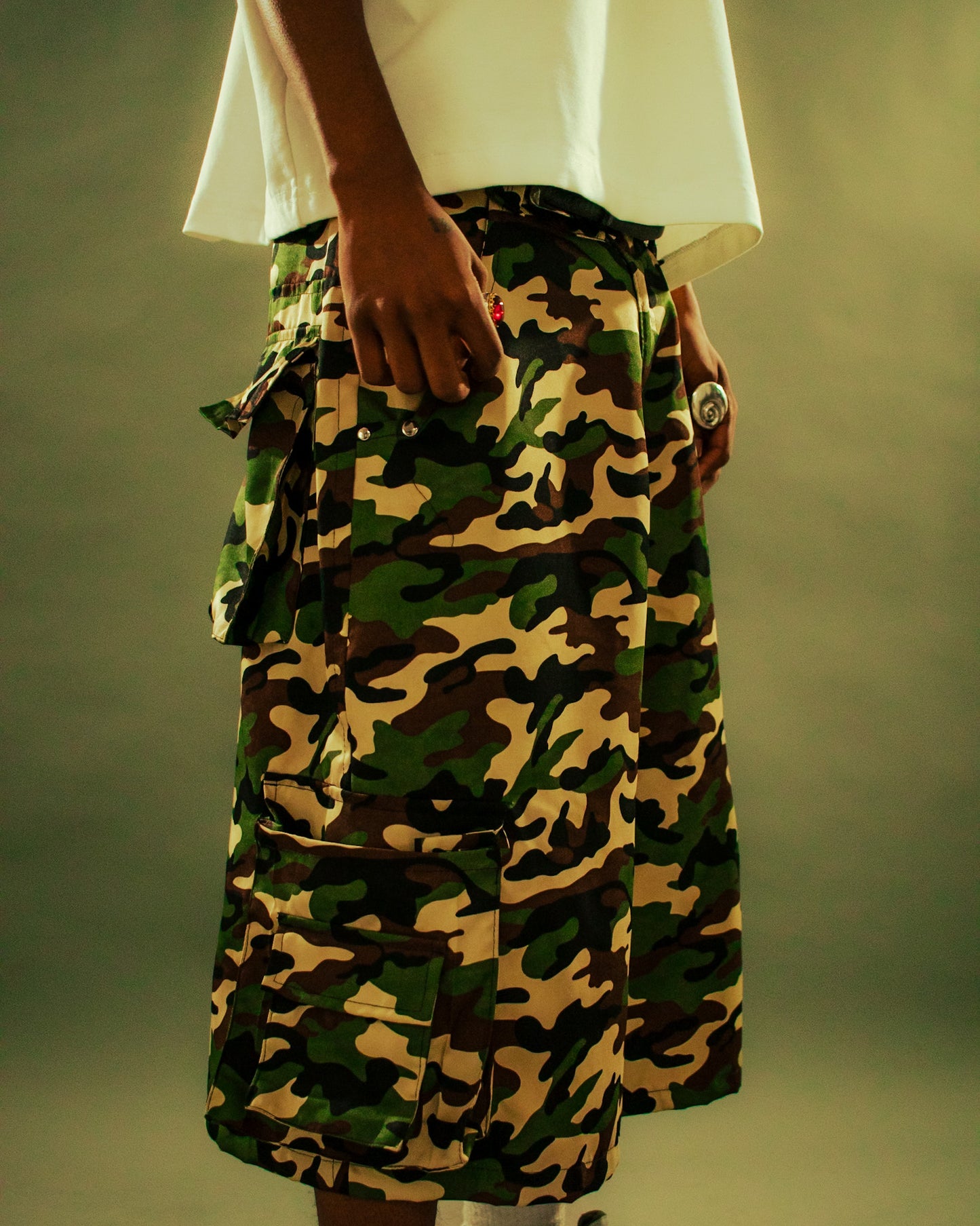 Camo baggy shorts